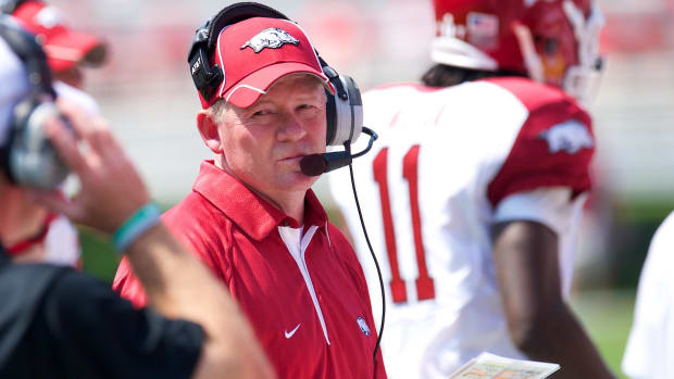 Razorbacks coach Bobby Petrino on sidelines as coach in 2011